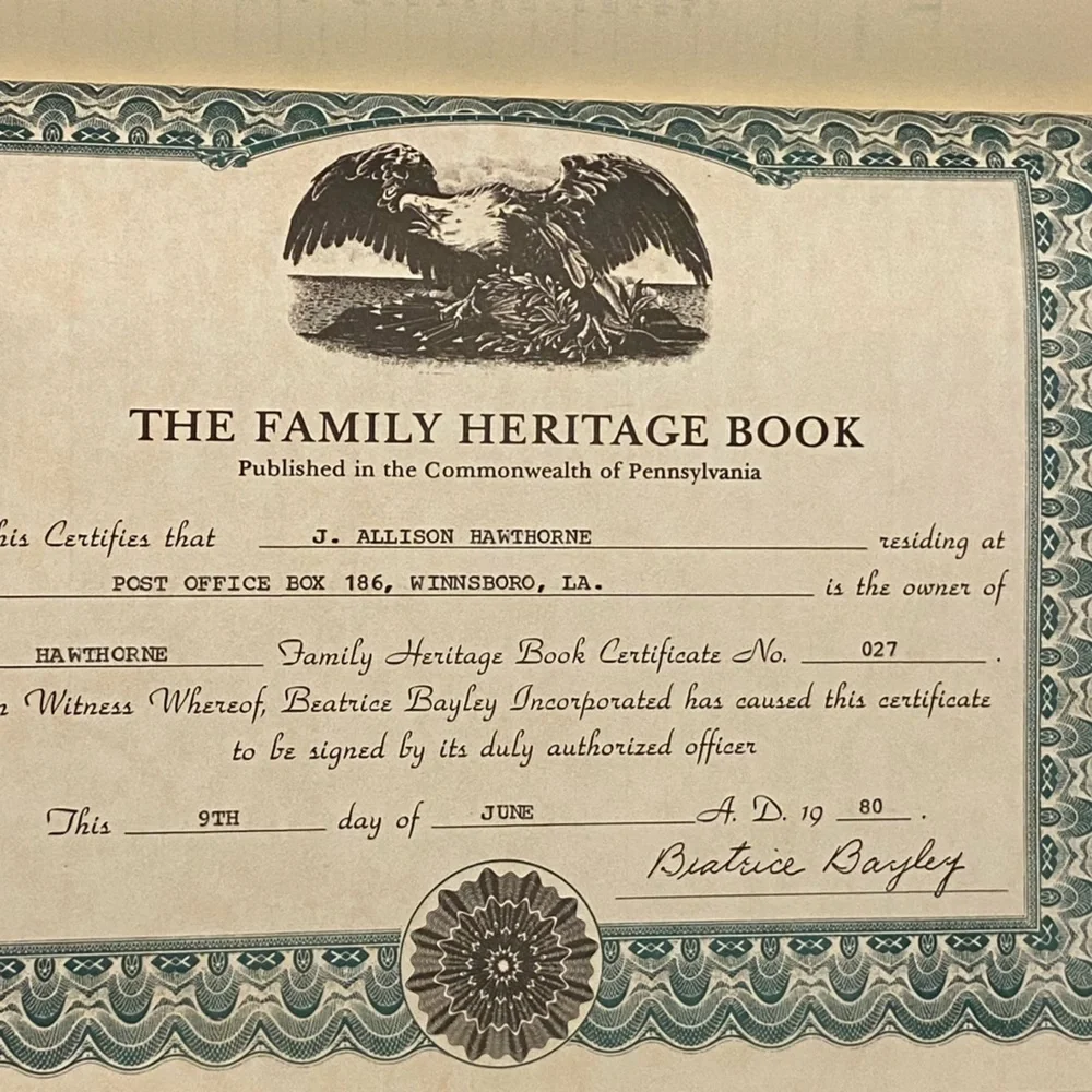 THE FAMILY HERITAGE BOOK - BEATRICE BAYLEY Copyright 1979 Registered 1980